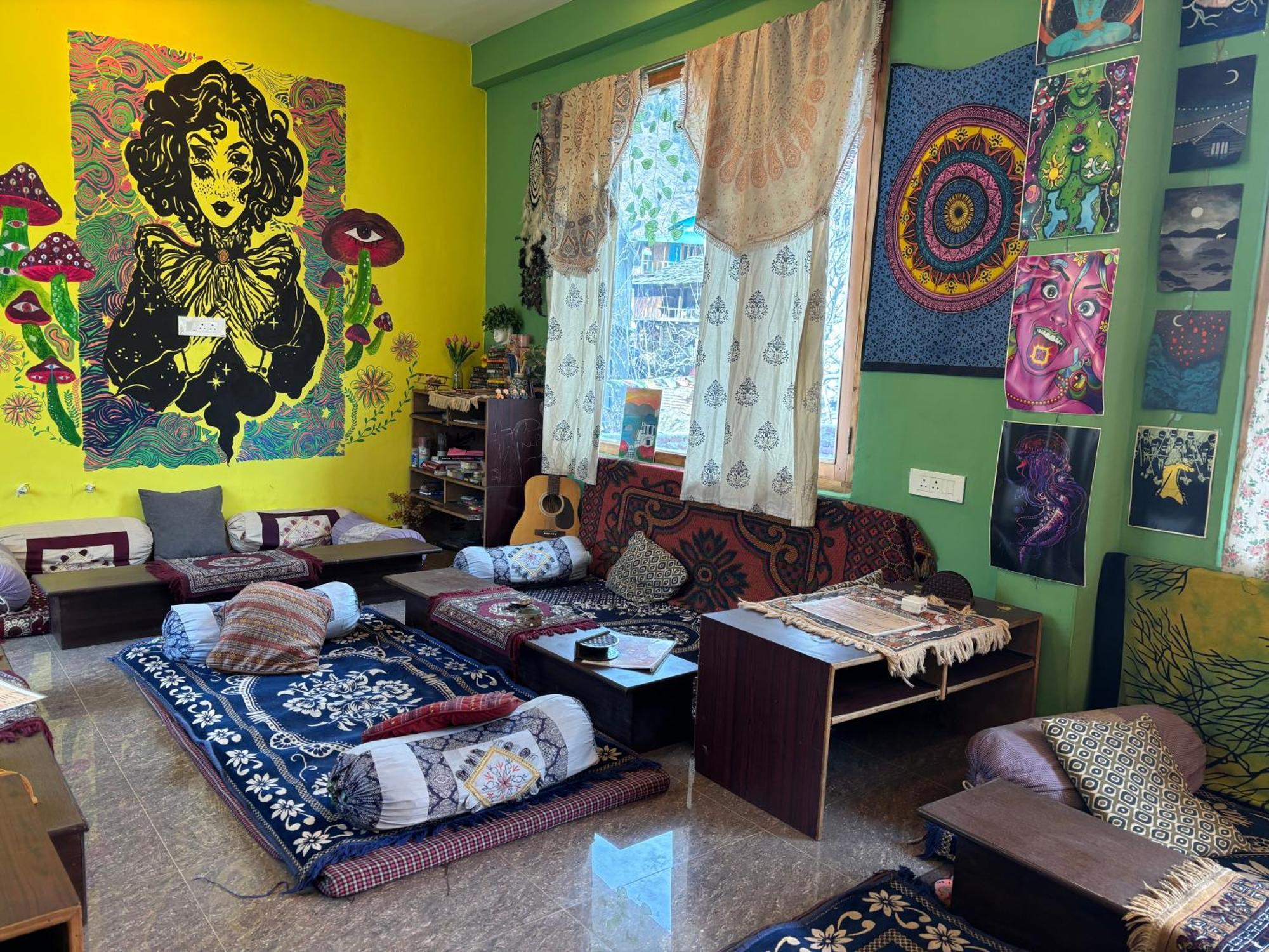Shalom Guesthouse And Cafe Kalgha Εξωτερικό φωτογραφία