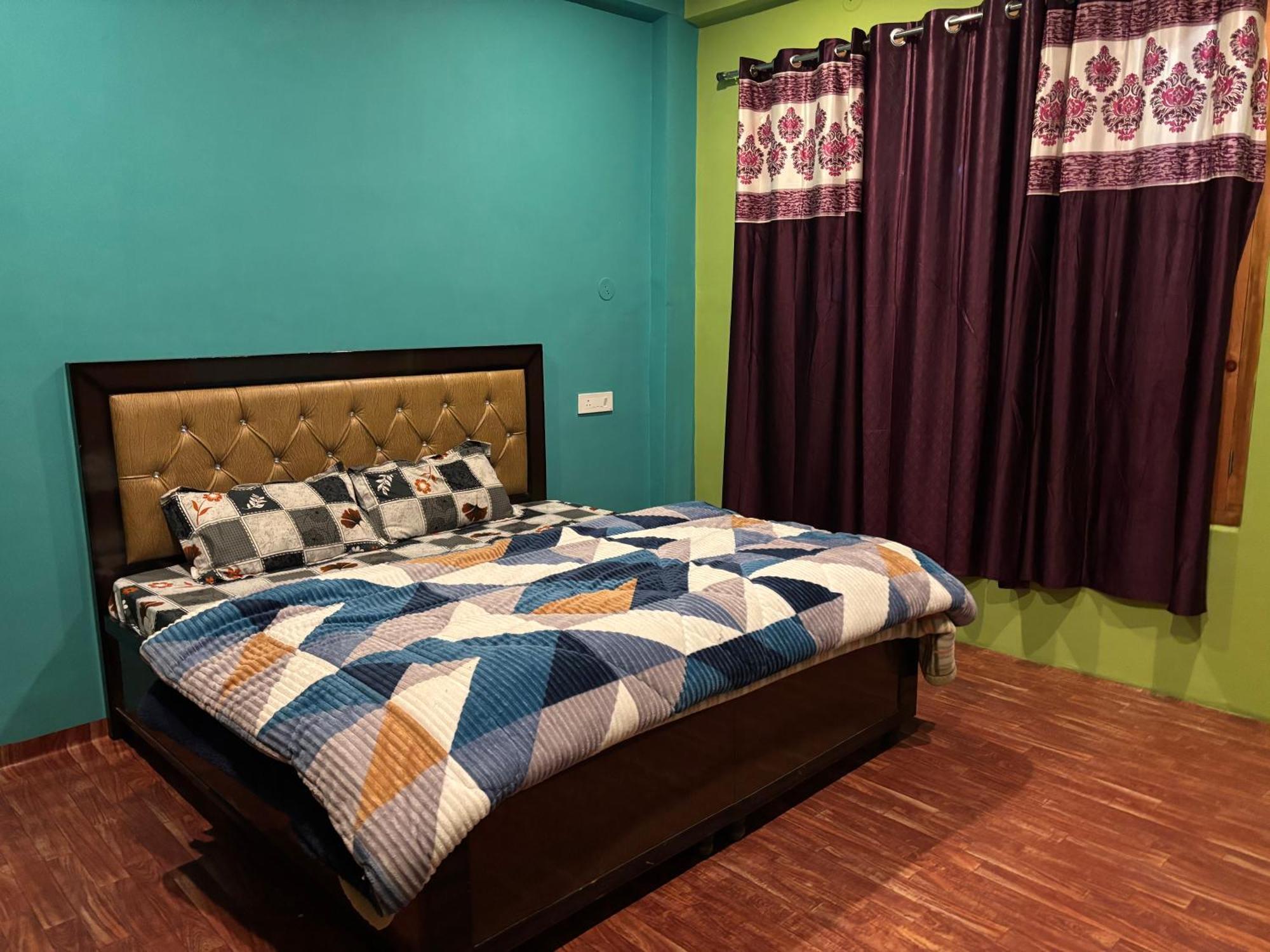Shalom Guesthouse And Cafe Kalgha Εξωτερικό φωτογραφία