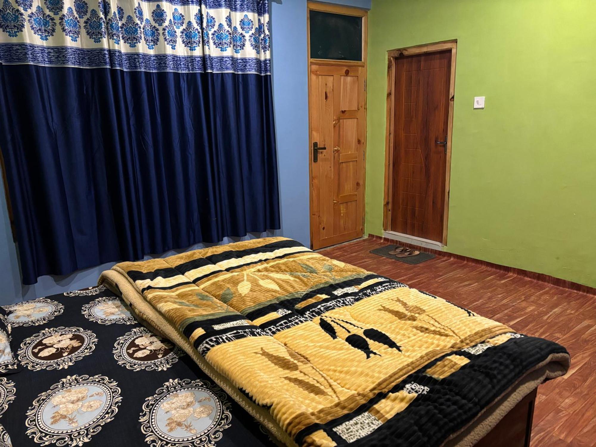 Shalom Guesthouse And Cafe Kalgha Εξωτερικό φωτογραφία