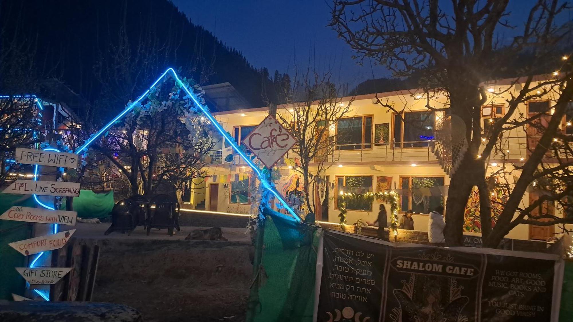 Shalom Guesthouse And Cafe Kalgha Εξωτερικό φωτογραφία